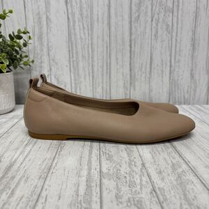 Womens Size 9.5 Everlane The Day Glove Flats Tan EUC